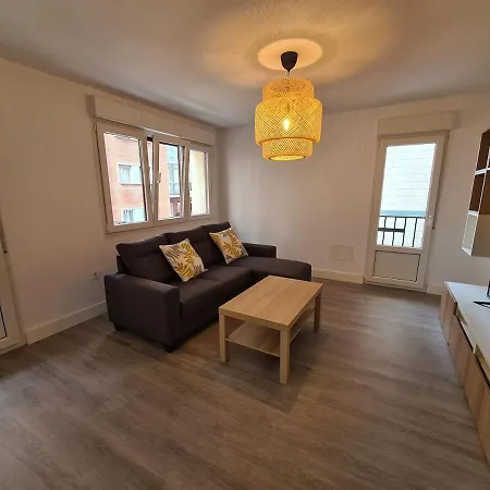 124a Moderno 3 Apartment *