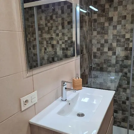 124a Moderno 3 * Gijon
